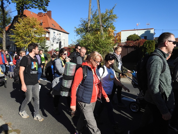 Pielgrzymka trzebnicka 2019 - cz. 17 (Oborniki Śląskie - Trzebnica)