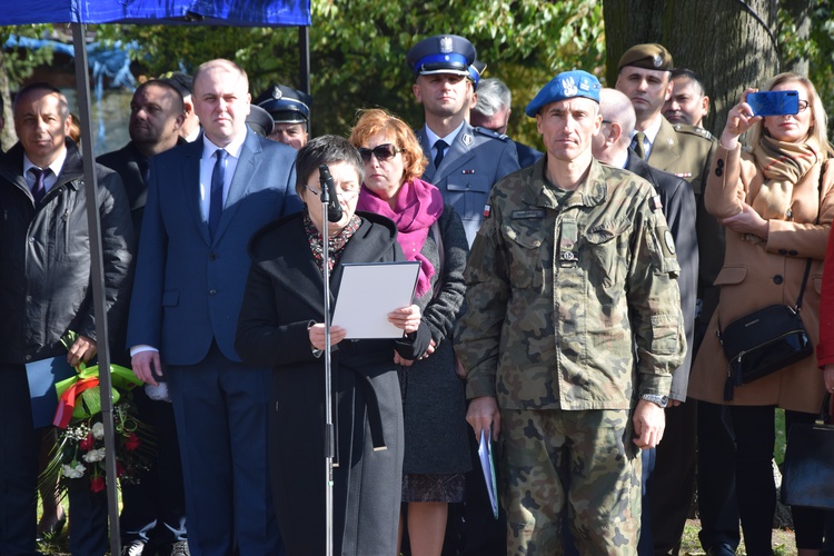 Ślubowanie pierwszoklasistów Technikum Zawodowego ZDZ w Nowym Mieście nad Pilicą