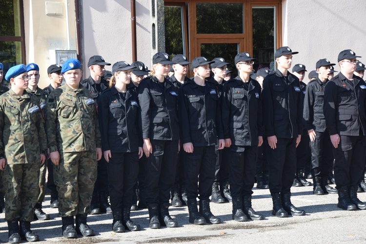 Ślubowanie pierwszoklasistów Technikum Zawodowego ZDZ w Nowym Mieście nad Pilicą