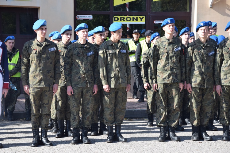 Ślubowanie pierwszoklasistów Technikum Zawodowego ZDZ w Nowym Mieście nad Pilicą