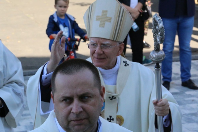 Kraków. Inauguracja sanktuarium Matki Bożej Płaszowskiej