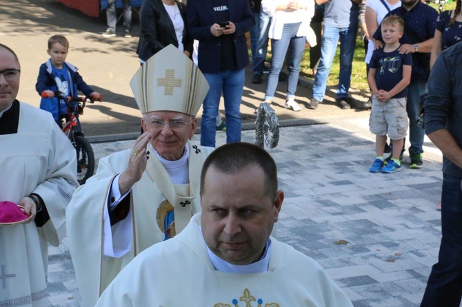 Kraków. Inauguracja sanktuarium Matki Bożej Płaszowskiej