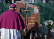 Pomnik i grób Dzieci Utraconych w Redle