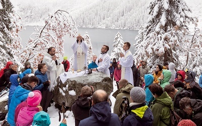 Uroczysta Msza św. pod kapliczką Matki Bożej od Szczęśliwych Powrotów.
6.10.2019 Morskie Oko