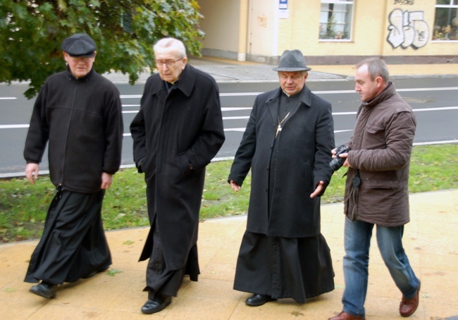 Bp Henryk Tomasik - wspomnieniowa galeria z pierwszej wizyty w Radomiu