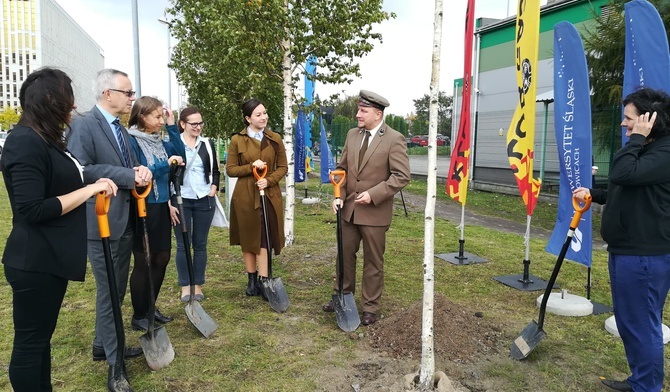 Katowice. Zainaugurowano 17. edycję Święta Drzewa [ZDJĘCIA]