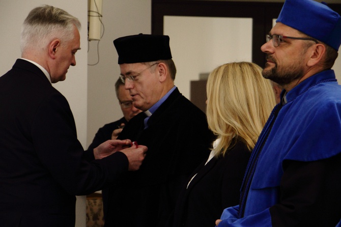 Doktorat honoris causa UPJPII dla kard. Zenona Grocholewskiego