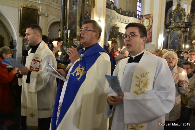 Nabożeństwo fatimskie w Żaganiu