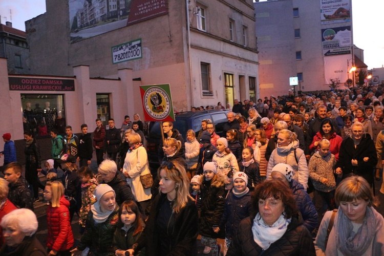 Pielgrzymka mieszkańców Trzebnicy do grobu św. Jadwigi