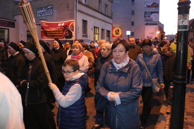 Pielgrzymka mieszkańców Trzebnicy do grobu św. Jadwigi