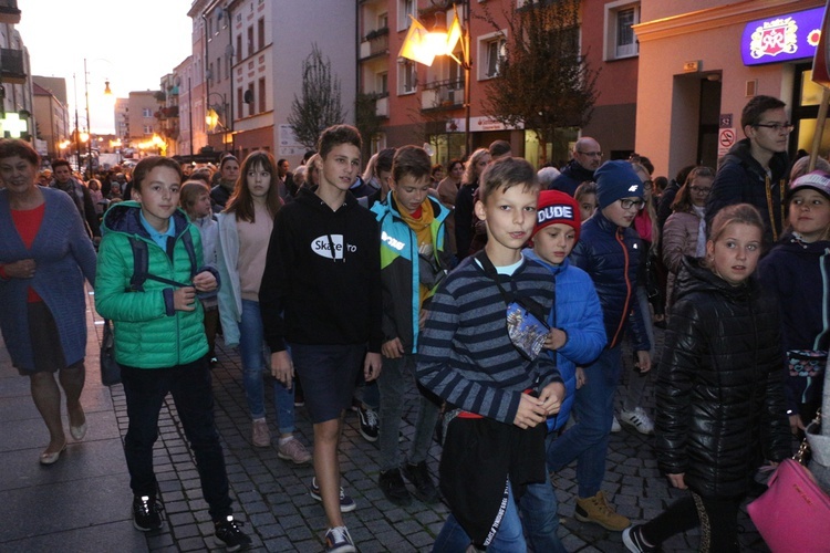 Pielgrzymka mieszkańców Trzebnicy do grobu św. Jadwigi