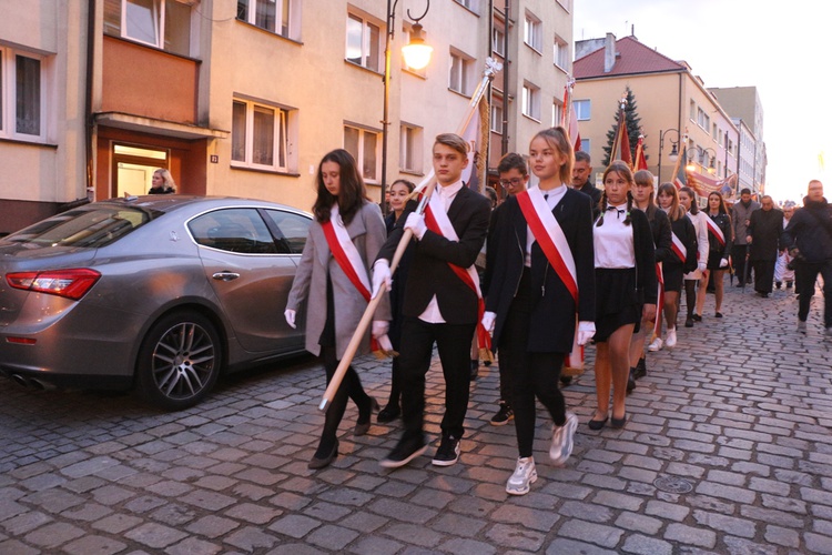 Pielgrzymka mieszkańców Trzebnicy do grobu św. Jadwigi