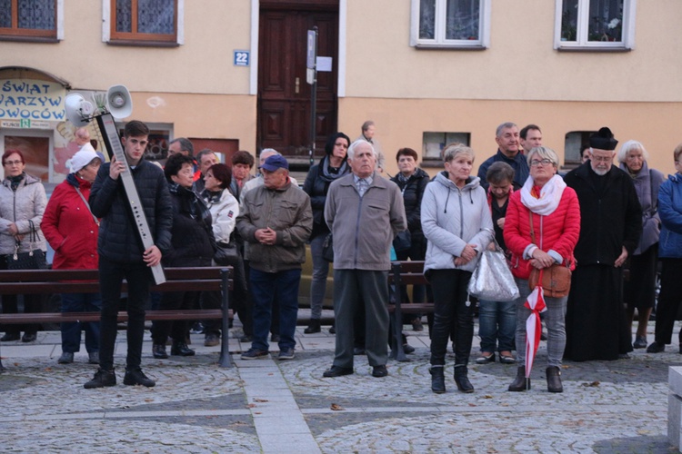 Pielgrzymka mieszkańców Trzebnicy do grobu św. Jadwigi