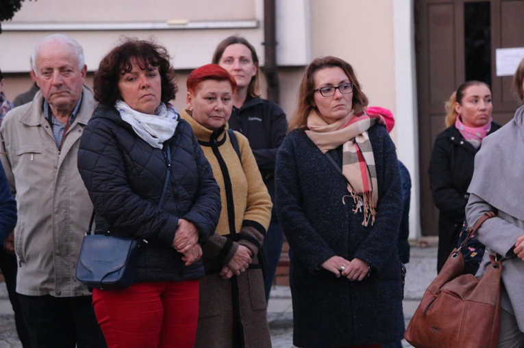 Pielgrzymka mieszkańców Trzebnicy do grobu św. Jadwigi