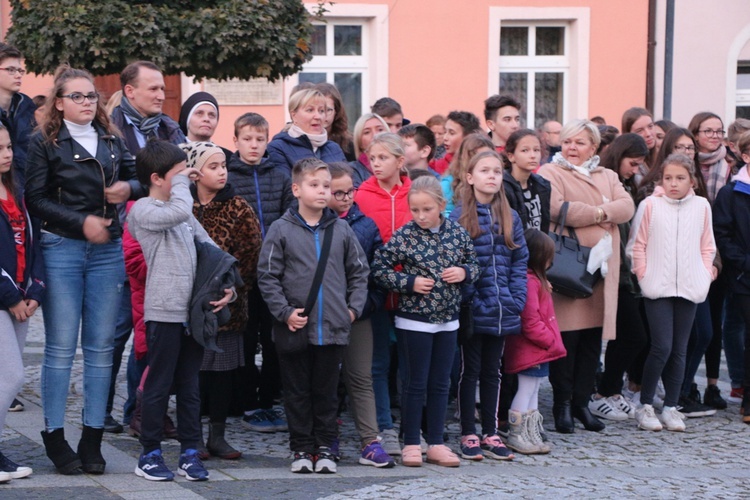 Pielgrzymka mieszkańców Trzebnicy do grobu św. Jadwigi