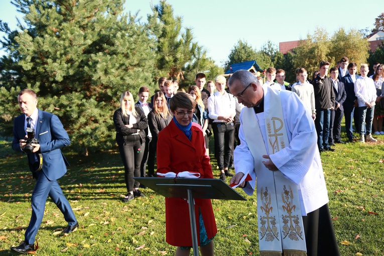 Jubileusz szkoły w Żabnie