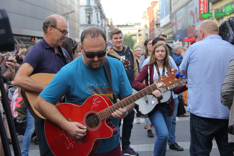 Katowice. Koncert gitarowy w centrum