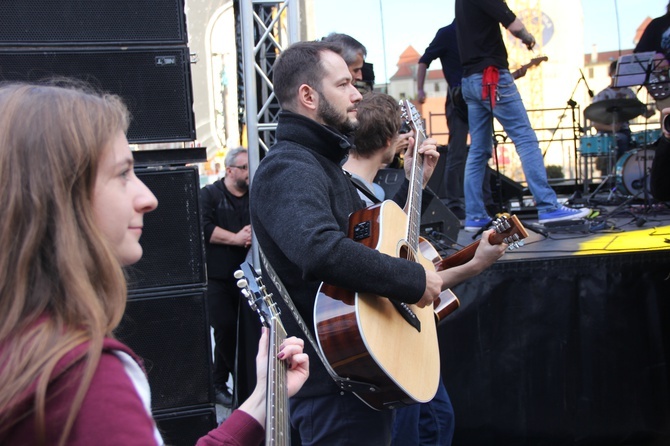 Katowice. Koncert gitarowy w centrum