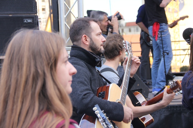 Katowice. Koncert gitarowy w centrum