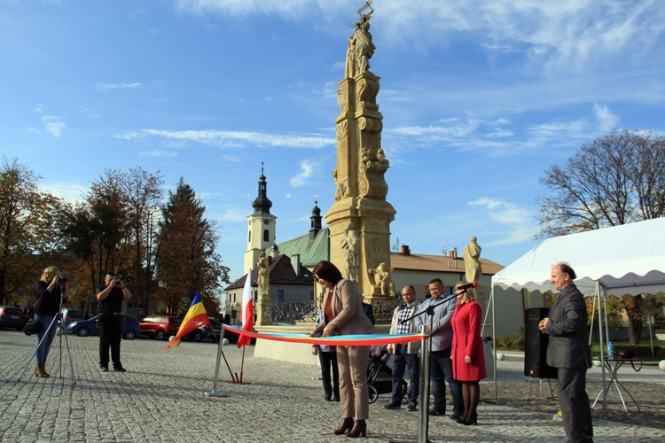 Poświęcenie rynku i kolumny maryjnej w Kietrzu