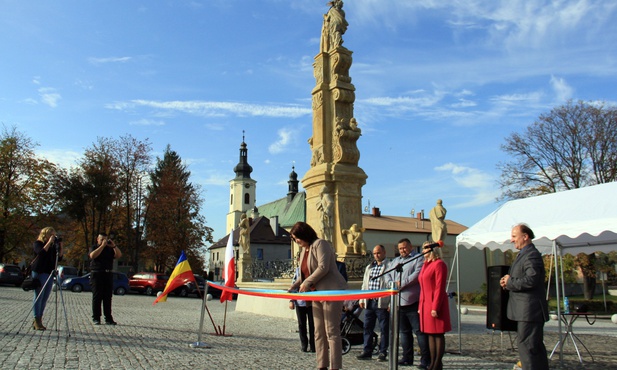 Rynek zrewitalizowany dzięki  kolumnie maryjnej