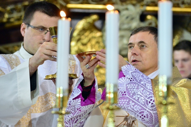 Najciekawsze zdjęcia z bp. Adamem Bałabuchem z GN