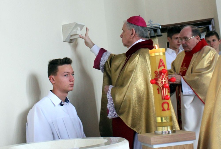 Poświęcenie kościoła w Łagiewnikach Wielkich