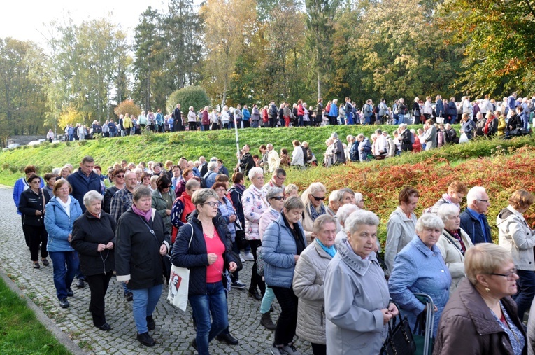 Pielgrzymka Żywego Różańca na Górę Świętej Anny