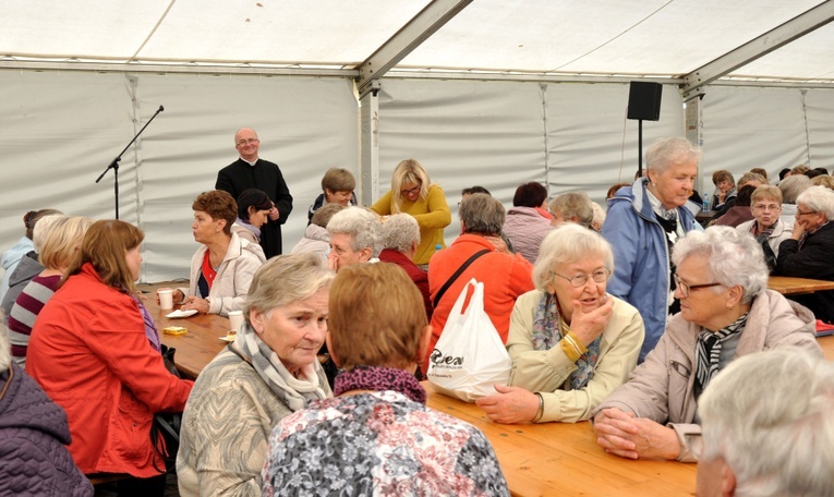 Pielgrzymka Żywego Różańca na Górę Świętej Anny
