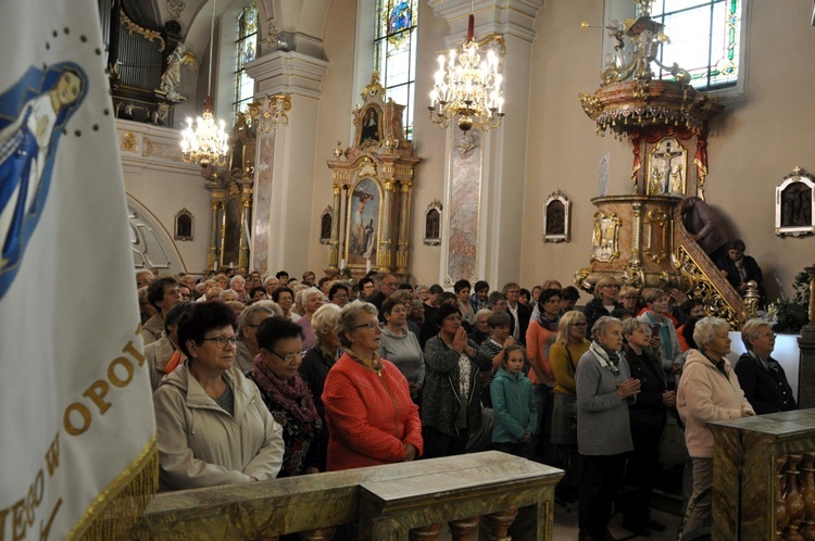 Pielgrzymka Żywego Różańca na Górę Świętej Anny