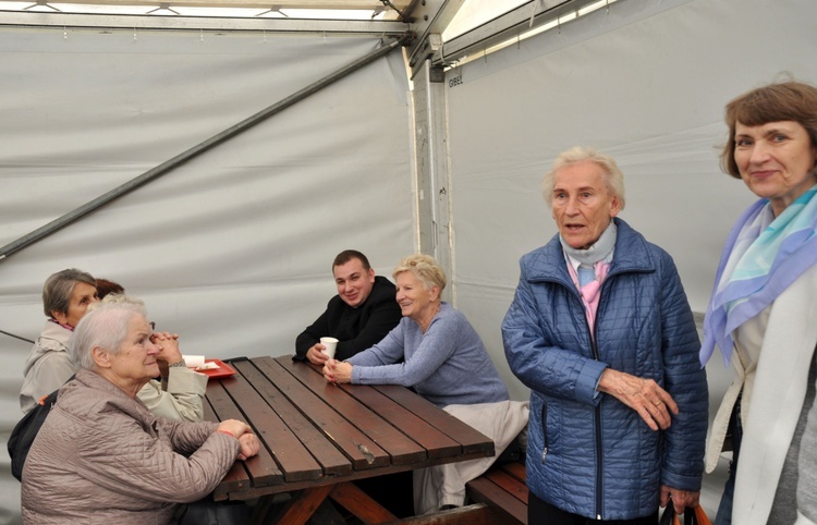 Pielgrzymka Żywego Różańca na Górę Świętej Anny