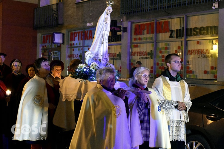 Procesja różańcowa w Świdnicy