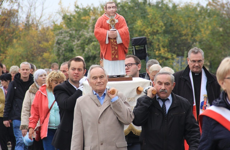 Na pamiątkę męczeńskiej śmierci bł. ks. Jerzego Popiełuszki, gdyński świat pracy pielgrzymuje do kościoła Matki Bożej Licheńskiej.