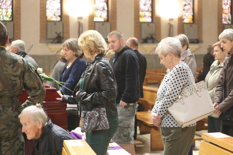 Ostatnie pożegnanie śp. ks. mjr. Krzysztofa Strauba 