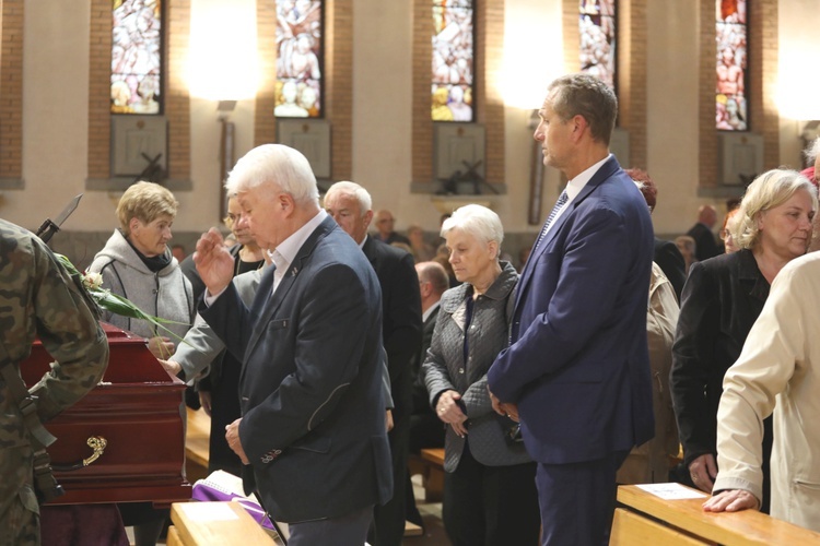 Ostatnie pożegnanie śp. ks. mjr. Krzysztofa Strauba 