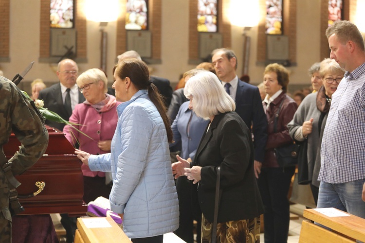 Ostatnie pożegnanie śp. ks. mjr. Krzysztofa Strauba 