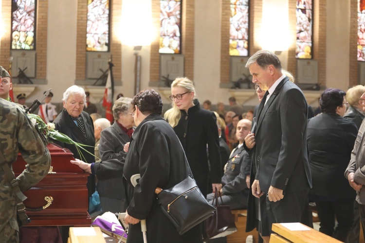 Ostatnie pożegnanie śp. ks. mjr. Krzysztofa Strauba 