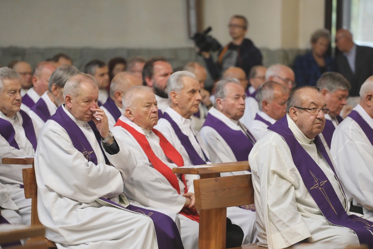 Ostatnie pożegnanie śp. ks. mjr. Krzysztofa Strauba 