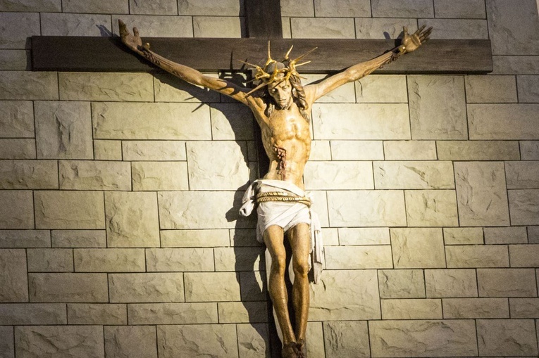 Kard. Kazimierz Nycz bierzmował młodzież z KIK