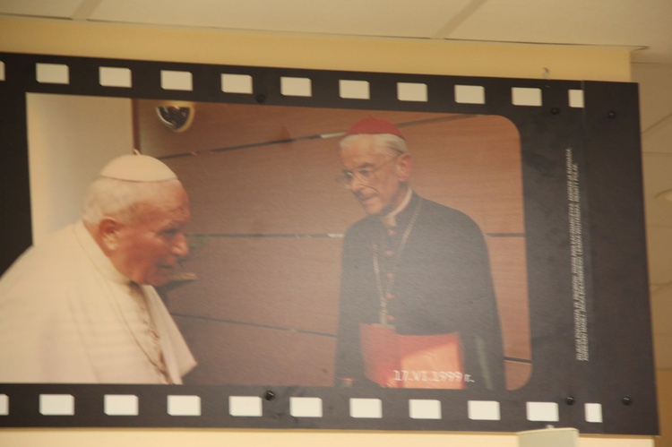 Na lotnisku w krakowskich Balicach uczczono św. Jana Pawła II