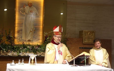 Odpust św. Jana Pawła II na lotnisku w Balicach