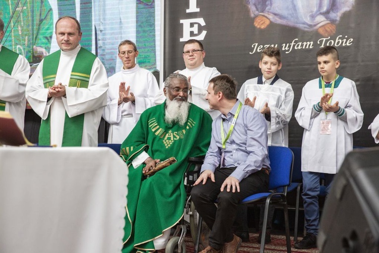 Rekolekcje z o. Jamesem Manjackalem w Krosnie Odrzańskim