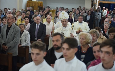 Poświęcenie odnowionej świątyni.