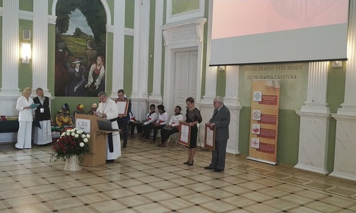 Elżbieta Wryk otrzymała medal KEP "Benemerenti in Opere Evangelizationis"