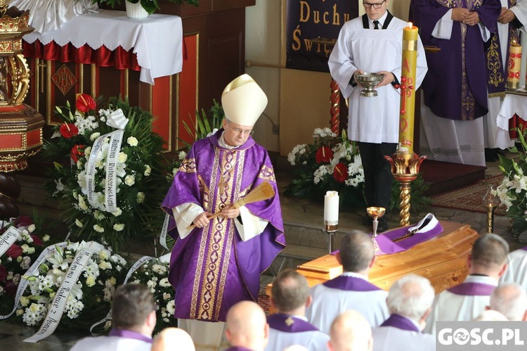 Uroczytsości pogrzebowe ś.p. ks. Andrzeja Wręczyckiego