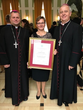 Elżbieta Wryk otrzymała medal KEP "Benemerenti in Opere Evangelizationis"