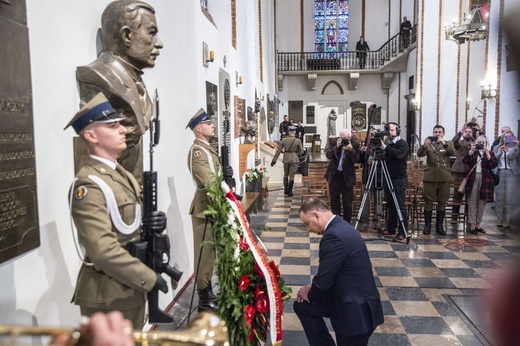 Prezydent Andrzej Duda odsłonił pomnik Wojciecha Korfantego