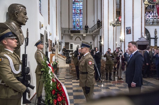 Prezydent Andrzej Duda odsłonił pomnik Wojciecha Korfantego