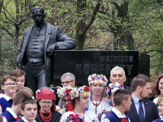 Prezydent Andrzej Duda odsłonił pomnik Wojciecha Korfantego