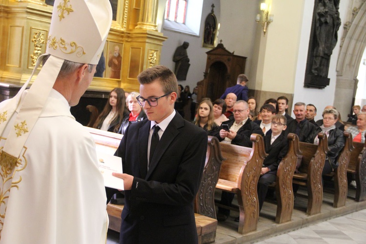 Przyznanie stypendiów Fundacji im. Arcybiskupa Jerzego Ablewicza